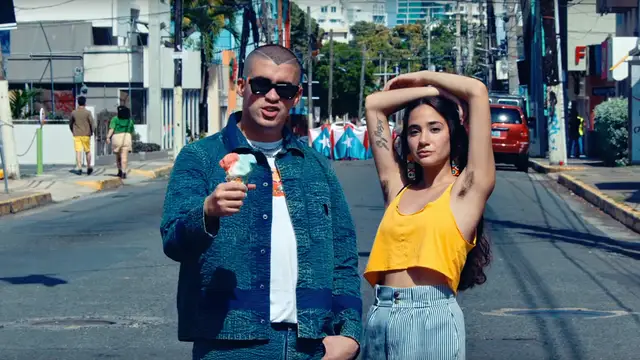 Bad Bunny en el tema 'Bellacoso'