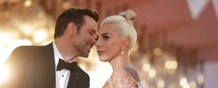 Bradley Cooper y Lady Gaga en la presentación de 'A Star Is Born' en Venecia Bradley Cooper y Lady Gaga en la presentación de 'A Star Is Born' en Venecia