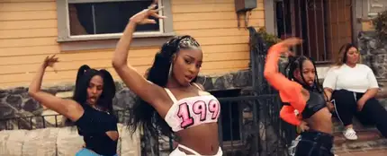 Normani en el videoclip de 'Motivation' Normani en el videoclip de 'Motivation'