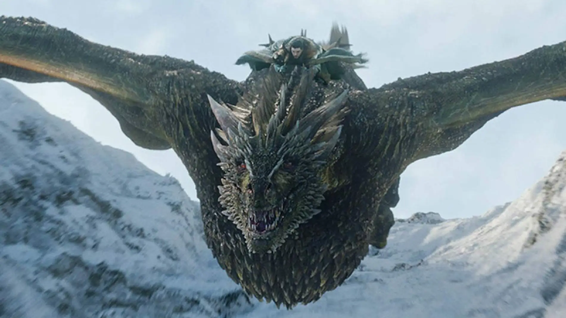 Jon Snow montando en Rhaegel, 'Juego de Tronos' HBO title=