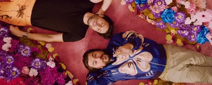 Sebastián Yatra y Juanes en el vídeo de 'Bonita' Sebastián Yatra y Juanes en el vídeo de 'Bonita'