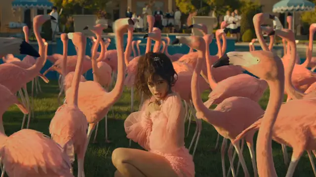 Camila Cabello en el vídeo de Liar