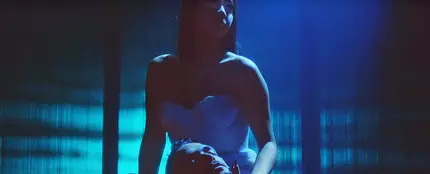 Paloma Mami y C. Tangana en el vídeo de 'No te debí besar' Paloma Mami y C. Tangana en el vídeo de 'No te debí besar'