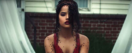 Becky G en el v&iacute;deo de 'Secrets'