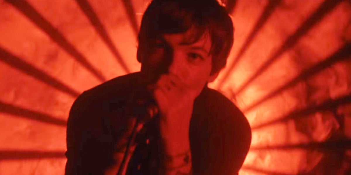Louis Tomlinson en el videoclip de ‘Kill My Mind’
