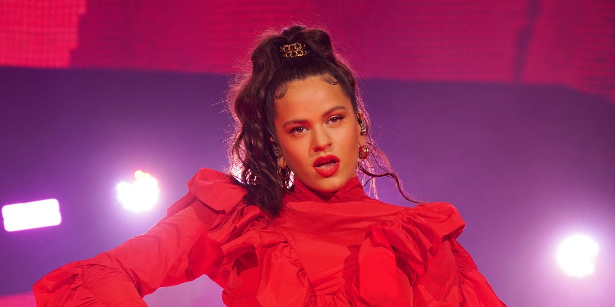 Rosalía durante su actuación en '¡Viva Latino!' de Spotify