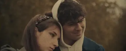 Alfred García en el vídeo de 'Londres' Alfred García en el vídeo de 'Londres'