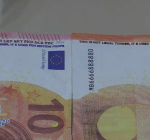 La Policía alerta de una nueva estafa con billetes falsos de 10 euros La Policía alerta de una nueva estafa con billetes falsos de 10 euros