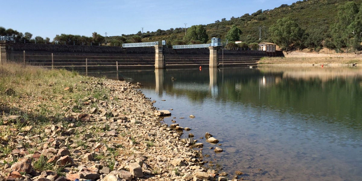 El pantano de Gasset comenzará a recibir agua de Torre de Abraham