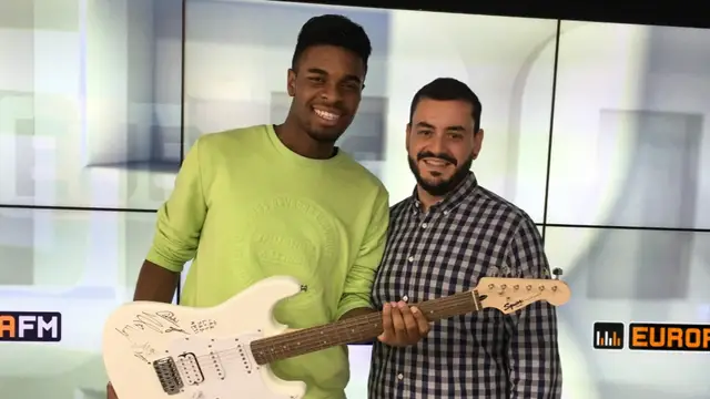 Famous con Juanma Romero en Europa FM