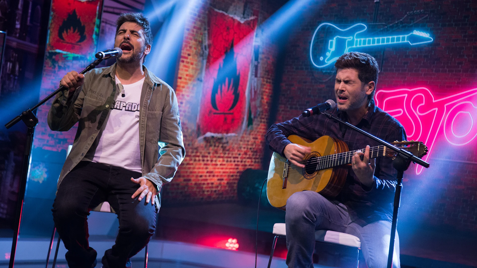 Estopa interpreta en directo en 'El Hormiguero 3.0' su single 'El último renglón'