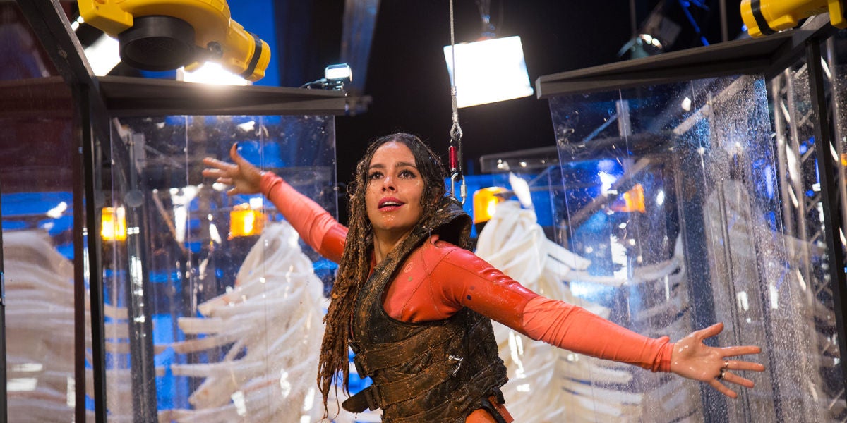 Cristina Pedroche pone a prueba el asombroso túnel de lavado humano en 'El Hormiguero 3.0'