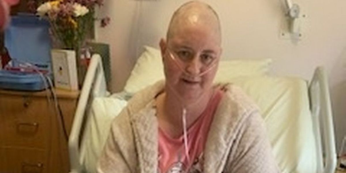 Imagen de la madre con cáncer que ha adelantado la Navidad para celebrarla con sus hijos