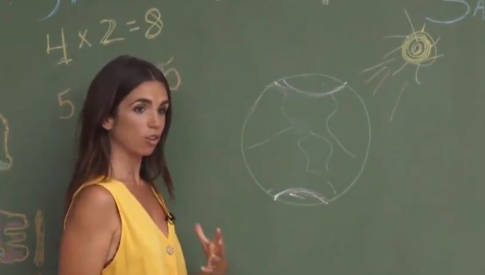Captura de la explicación de Elena Furiase en el programa 'Vuelta al cole' de Telemadrid.