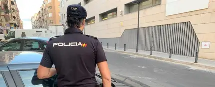 Imagen de archivo de un Policía Nacional. Imagen de archivo de un Policía Nacional.