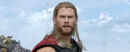 Chris Hemsworth como Thor Chris Hemsworth como Thor