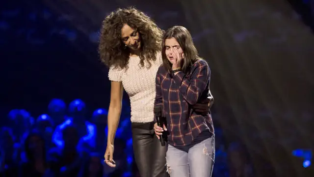 El momento en el que Marta Pérez se queda sin voz al ver girarse a Rosario Flores en las Audiciones a ciegas de ‘La Voz Kids’
