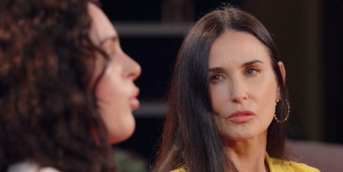 Demi Moore y una de sus hijas
