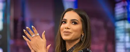 Anitta recuerda en 'El Hormiguero 3.0' su infancia vivida en "la calle del crimen" en Brasil Anitta recuerda en 'El Hormiguero 3.0' su infancia vivida en "la calle del crimen" en Brasil