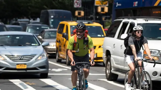Ciclistas por la ciudad