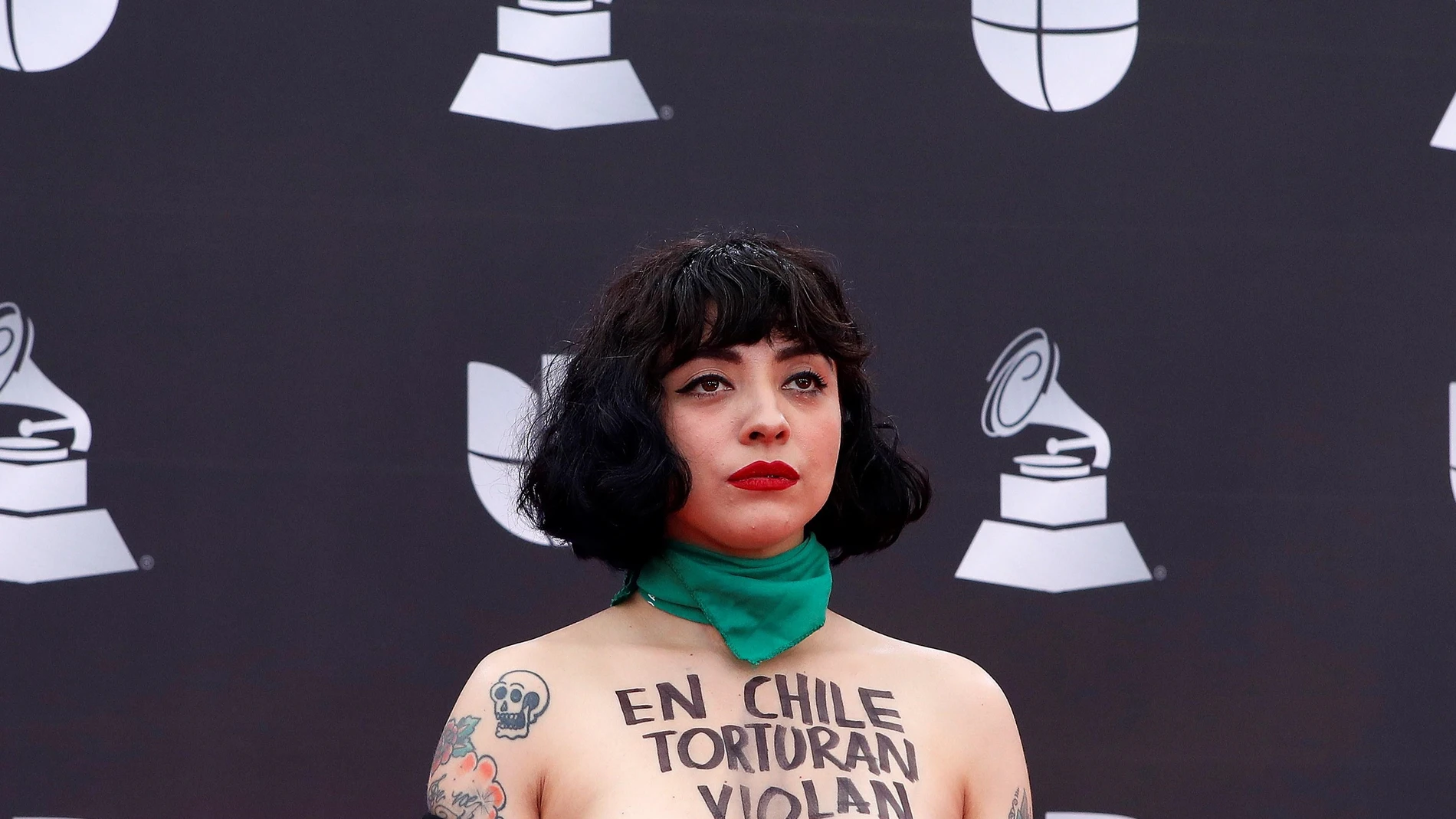 La cantante chilena Mon Laferte durante la pregala de los Latin Grammy La cantante chilena Mon Laferte durante la pregala de los Latin Grammy
