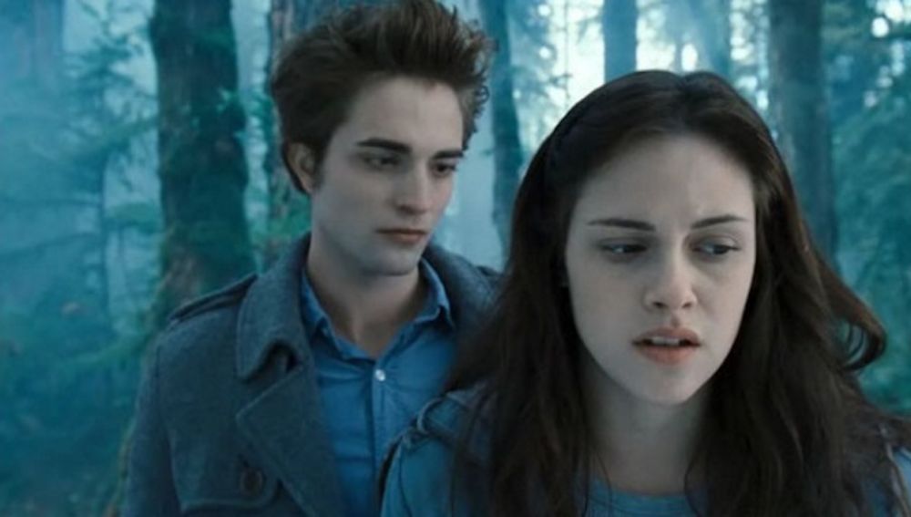 Kristen Stewart y Robert Pattinson en 'Crepúsculo'