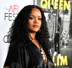 Rihanna en un evento en Hollywood Rihanna en un evento en Hollywood