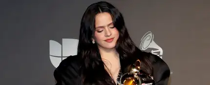 Rosalía, con sus tres Latin Grammy Rosalía, con sus tres Latin Grammy