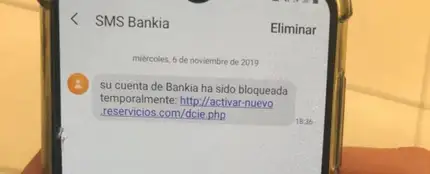 Un SMS de Bankia que informa del bloqueo de su cuenta, la nueva estafa en la que no debes picar Un SMS de Bankia que informa del bloqueo de su cuenta, la nueva estafa en la que no debes picar