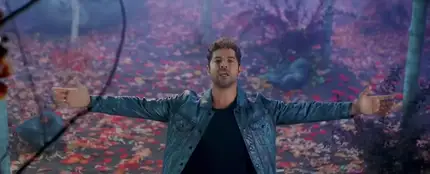 David Bisbal en el videoclip de 'Mucho más allá' de la banda sonora de 'Frozen 2' David Bisbal en el videoclip de 'Mucho más allá' de la banda sonora de 'Frozen 2'