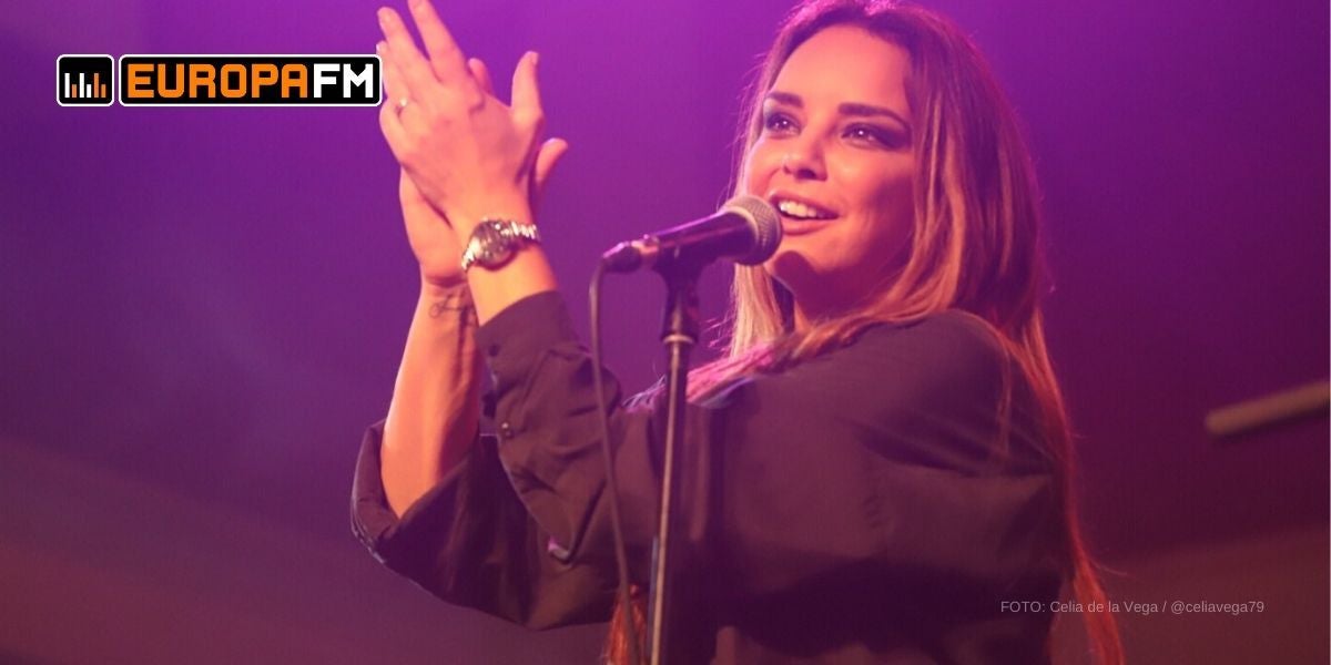 Showcase de Chenoa en Valladolid con Europa FM