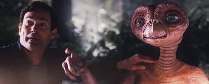 Elliot y E.T. se reencuentran por Navidad 37 años después Elliot y E.T. se reencuentran por Navidad 37 años después