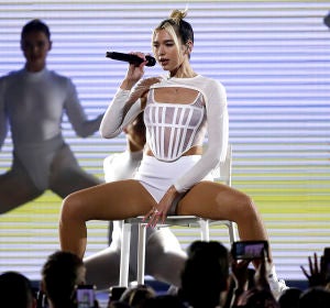 Dua Lipa durante su actuación en los ARIA Awards 2019 Dua Lipa durante su actuación en los ARIA Awards 2019