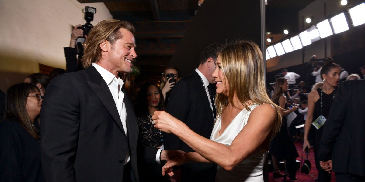 Brad Pitt y Jennifer Aniston durante su reencuentro en los SAG Awards