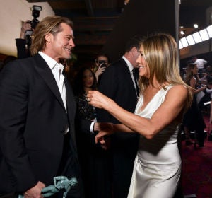 Brad Pitt y Jennifer Aniston comparten risas y complicidad en los Premios SAG Brad Pitt y Jennifer Aniston comparten risas y complicidad en los Premios SAG