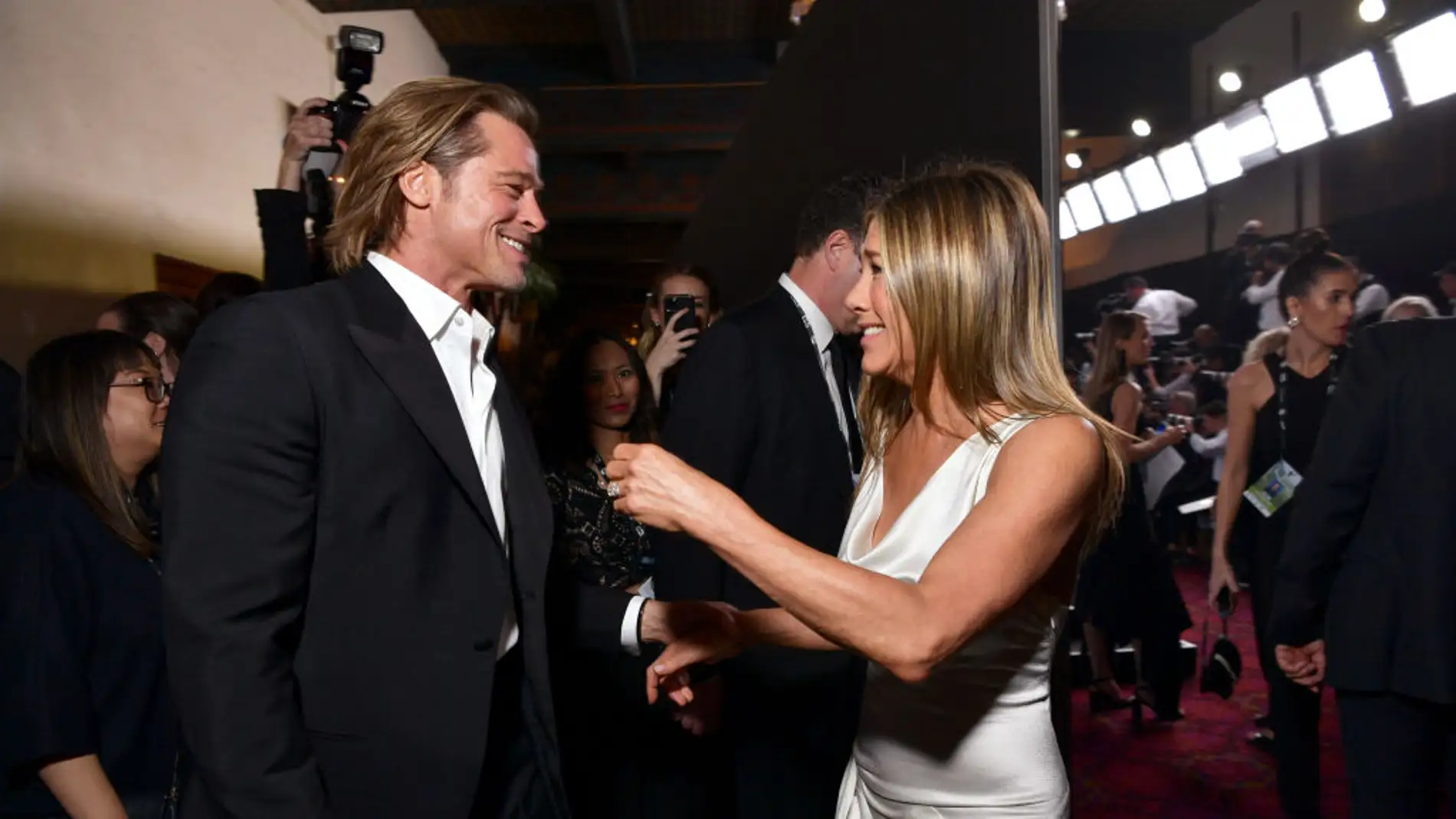 Brad Pitt y Jennifer Aniston comparten risas y complicidad en los Premios SAG