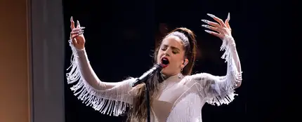 Rosalía durante su actuación en los Grammy 2020 Rosalía durante su actuación en los Grammy 2020