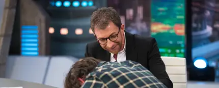 Jordi Évole sufre un principio de cataplexia en pleno directo en 'El Hormiguero 3.0' Jordi Évole sufre un principio de cataplexia en pleno directo en 'El Hormiguero 3.0'