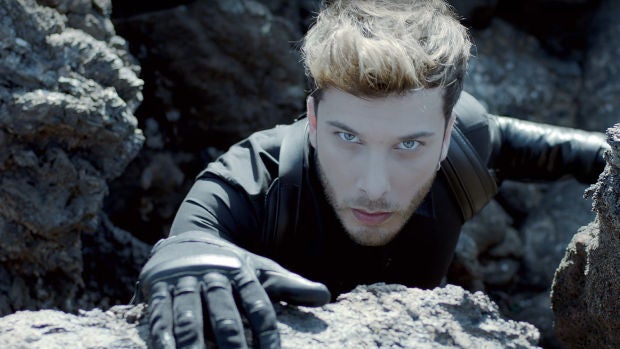 Blas Cantó en el videoclip de 'Universo', su tema para Eurovisión 2020