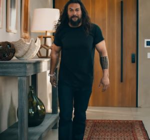 Jason Momoa se desmuscula en un anuncio Jason Momoa se desmuscula en un anuncio