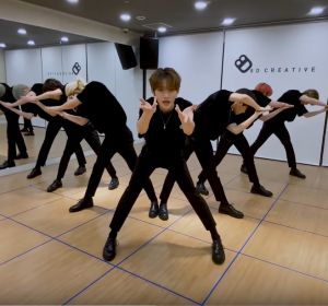 'Malamente' de Rosalía llega al K-Pop con la espectacular coreografía de OnlyOneOf 'Malamente' de Rosalía llega al K-Pop con la espectacular coreografía de OnlyOneOf