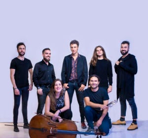 Shinova estrena 'El Álbum' con Elvira Sastre y Nerea Aizpurua Shinova estrena 'El Álbum' con Elvira Sastre y Nerea Aizpurua