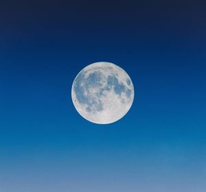Descubren una nueva mini-luna orbitando la Tierra Descubren una nueva mini-luna orbitando la Tierra