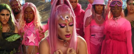 Lady Gaga en el videoclip de 'Stupid Love'