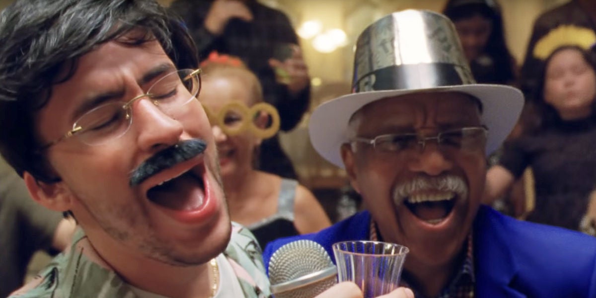 Bad Bunny en el videoclip de 'Si veo a tu mamá'