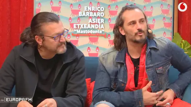 Asier Etxeandía y Enrico Barbaro
