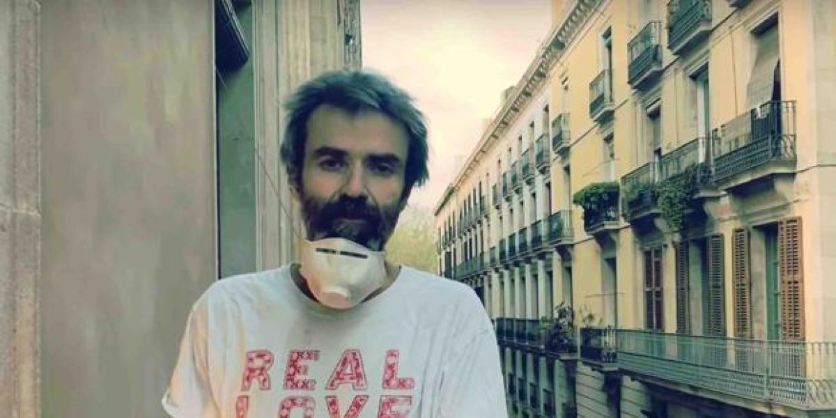Pau Donés le canta la personal sanitario en 'Los ángeles visten de blanco'