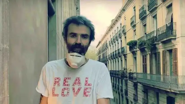 Pau Donés le canta la personal sanitario en 'Los ángeles visten de blanco'