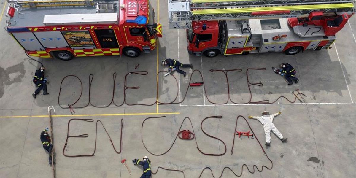 La original forma de los bomberos de Aranjuez para pedir que la gente se quede encasa
