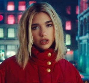 Dua Lipa en el vídeo de 'Break My Heart' Dua Lipa en el vídeo de 'Break My Heart'